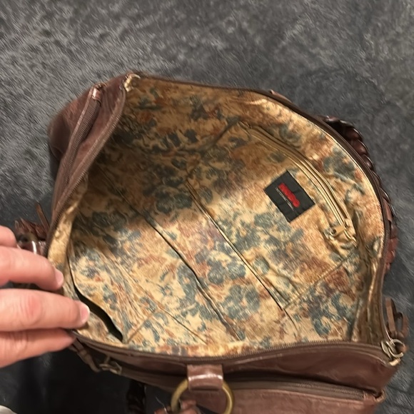 Hobo - Picture 5 of 12